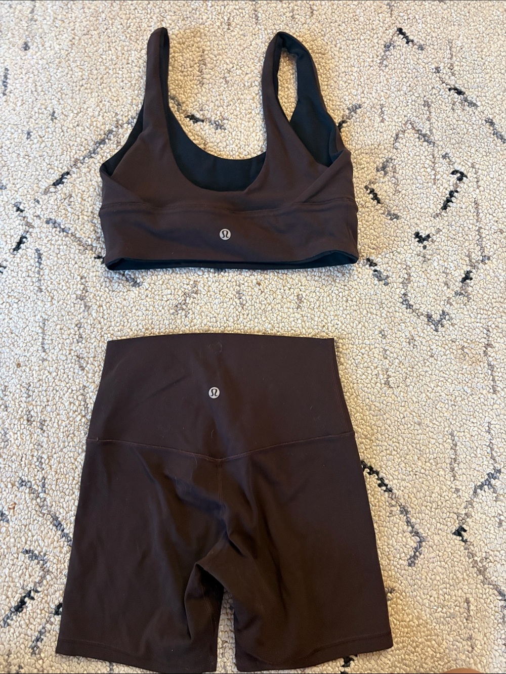Lululemon set brown espresso bra 6/ shorts 4 - Picture 3 of 3